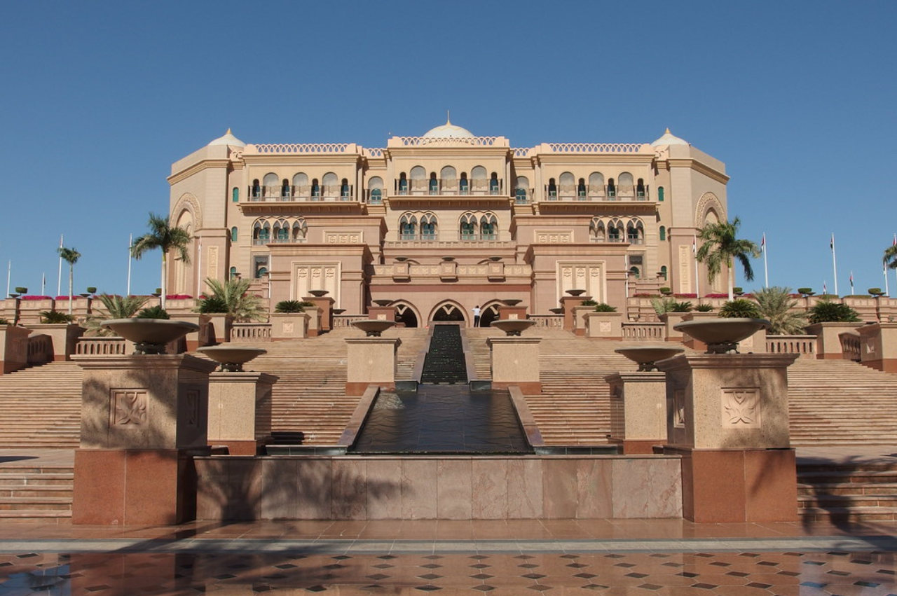 Dubai & Abu Dhabi Delight: 5-Day Tour Package - Image 8 | Sky Globals