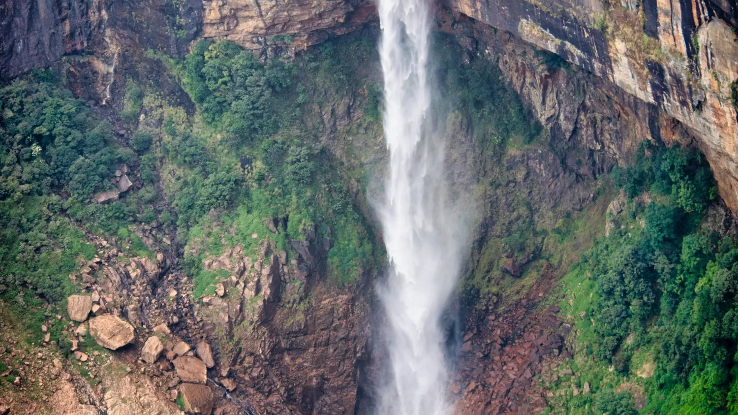 North East: Paradise Unexplored - Image 9 | Sky Globals