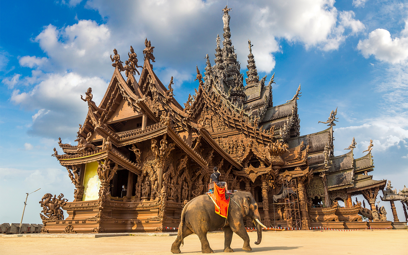 Thailand: The Emerald & Gold Escape - Image 5 | Sky Globals