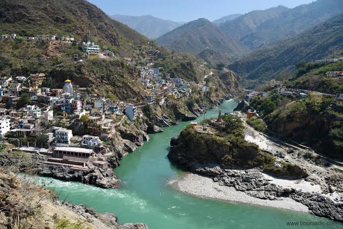 Valley of Flowers & Hemkund Sahib Trek - Image 2 | Sky Globals