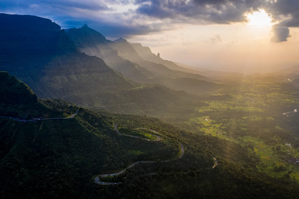 Harishchandragad Monsoon Fort Trek - Image 5 | Sky Globals