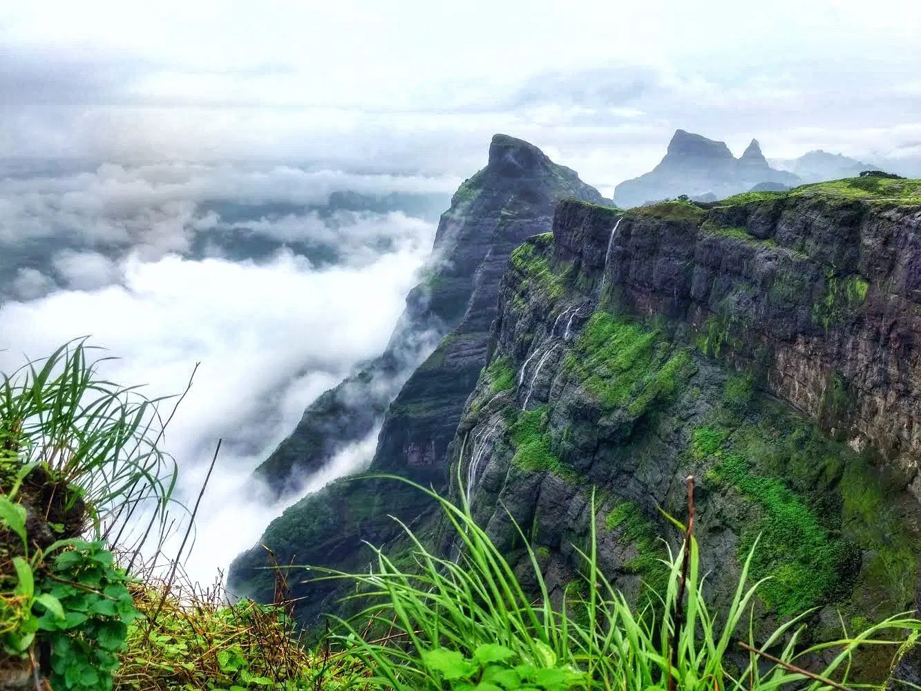 Harishchandragad Monsoon Fort Trek - Image 4 | Sky Globals