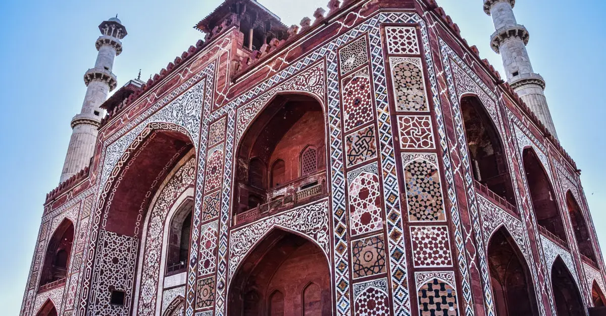 Divine Mathura, Vrindavan & Agra Tour - Image 6 | Sky Globals