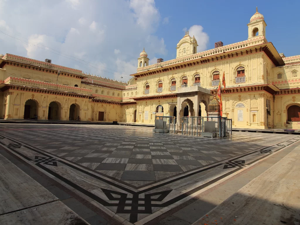 Enchanting Ayodhya Tour - Image 4 | Sky Globals