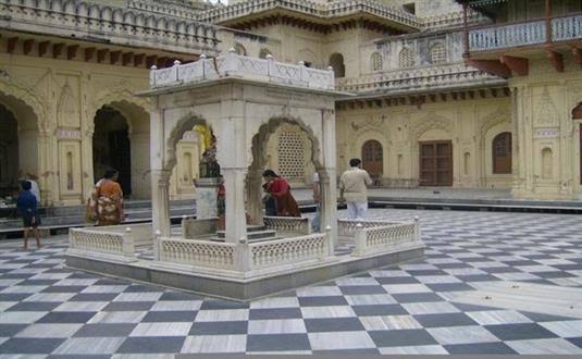 Enchanting Ayodhya Tour - Image 3 | Sky Globals