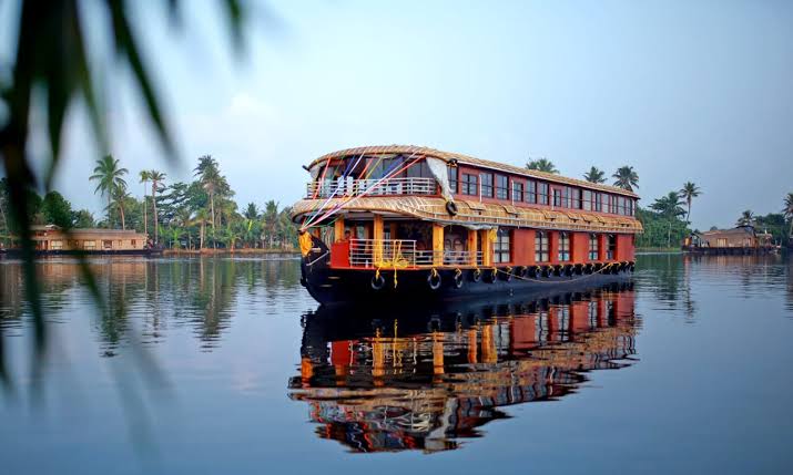 Kerala Uncovered: Tranquil Hills to Coastal Tranquility - Image 10 | Sky Globals