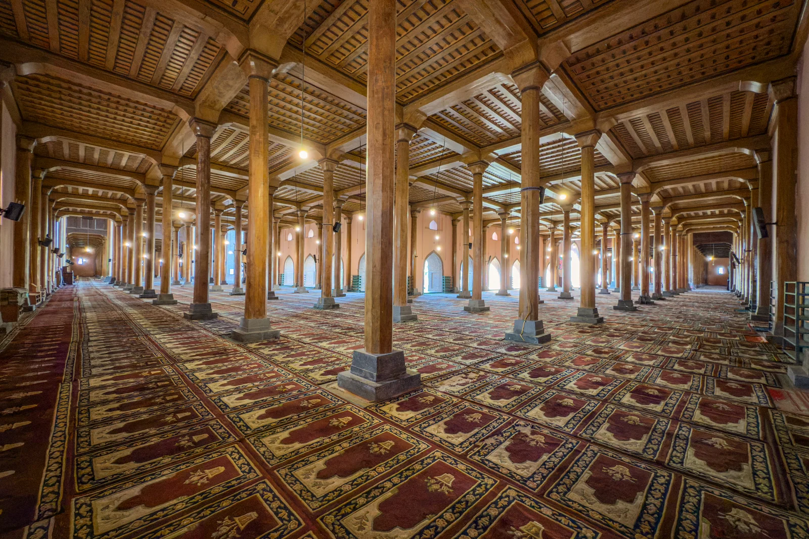 Explore Kashmir For  6-Days - Image 13 | Sky Globals