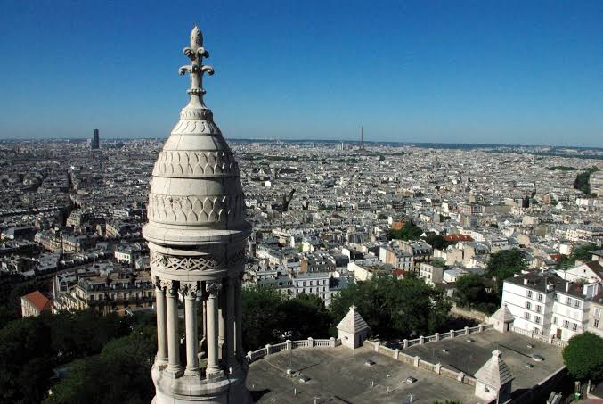 Dedicated Paris With Switzerland - Image 8 | Sky Globals