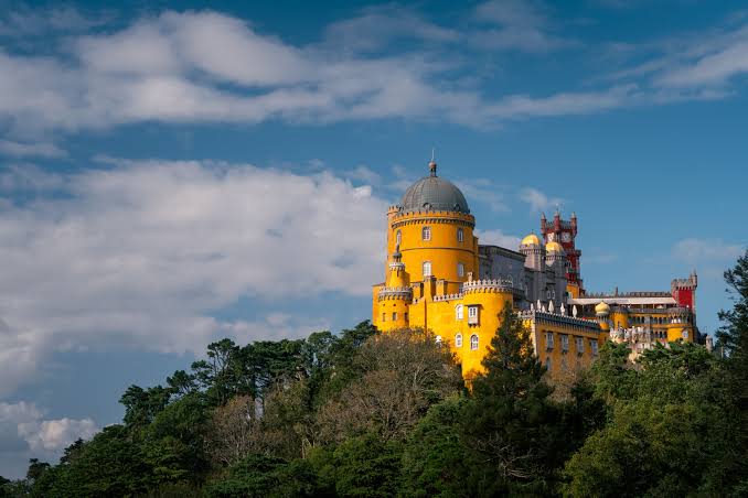 Tour of Portugal - Image 6 | Sky Globals