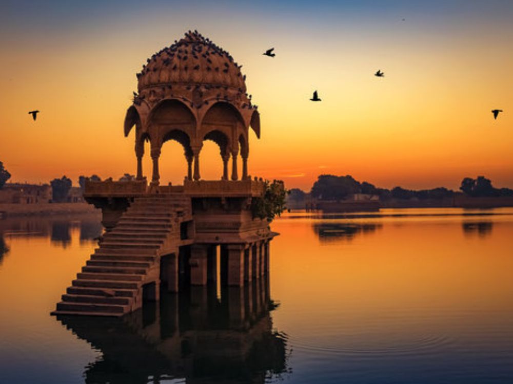Stunning Rajasthan Tour: Delhi to Udaipur - Rajasthan Tour Package | Sky Globals